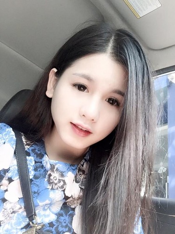 Nhung thieu nu Viet giong Ngoc Trinh gay sot